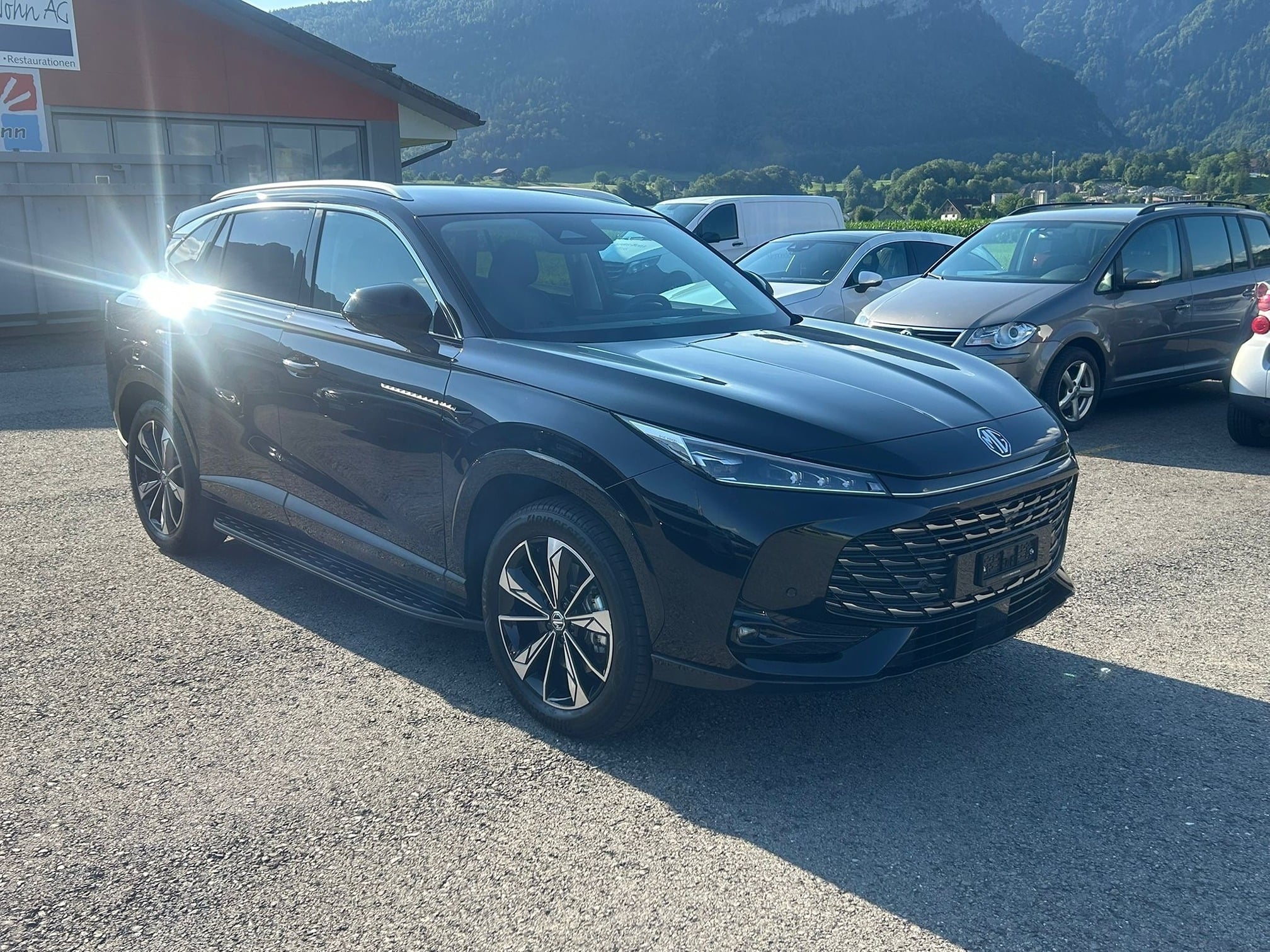 MG HS Plug-In Hybrid 2025