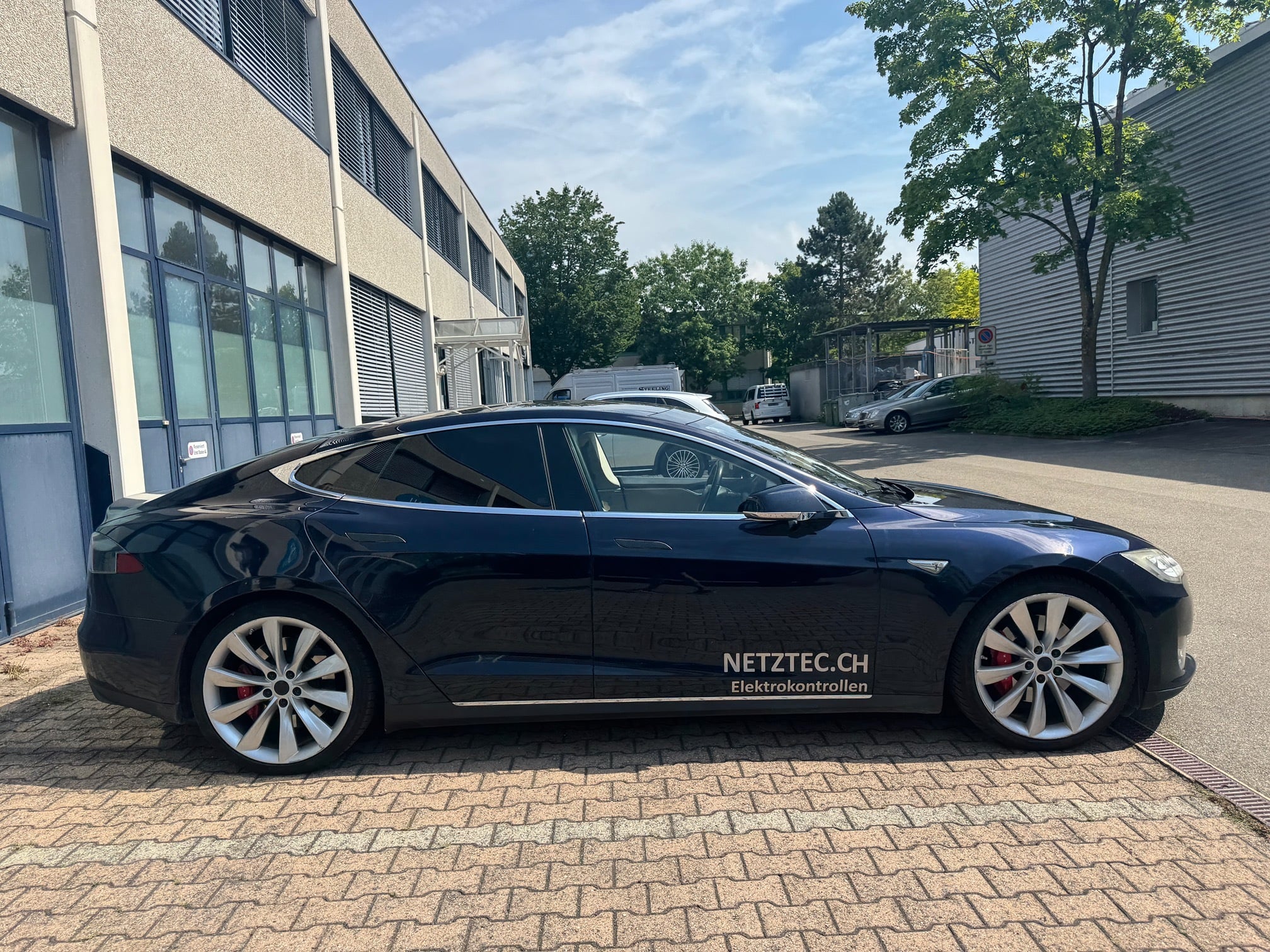 Tesla Model S 85 D P 2015