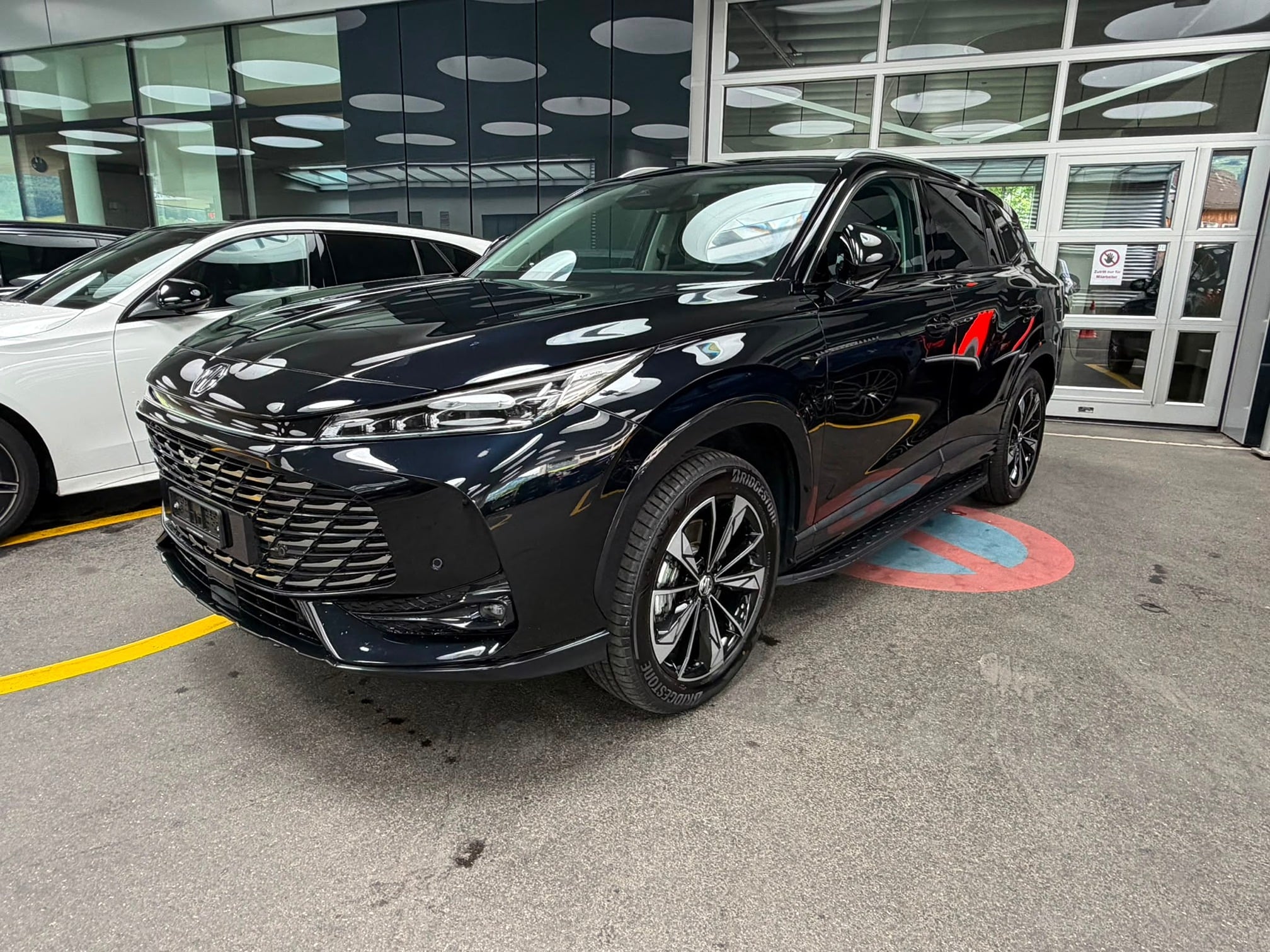 MG HS Plug-in Hybrid 2025
