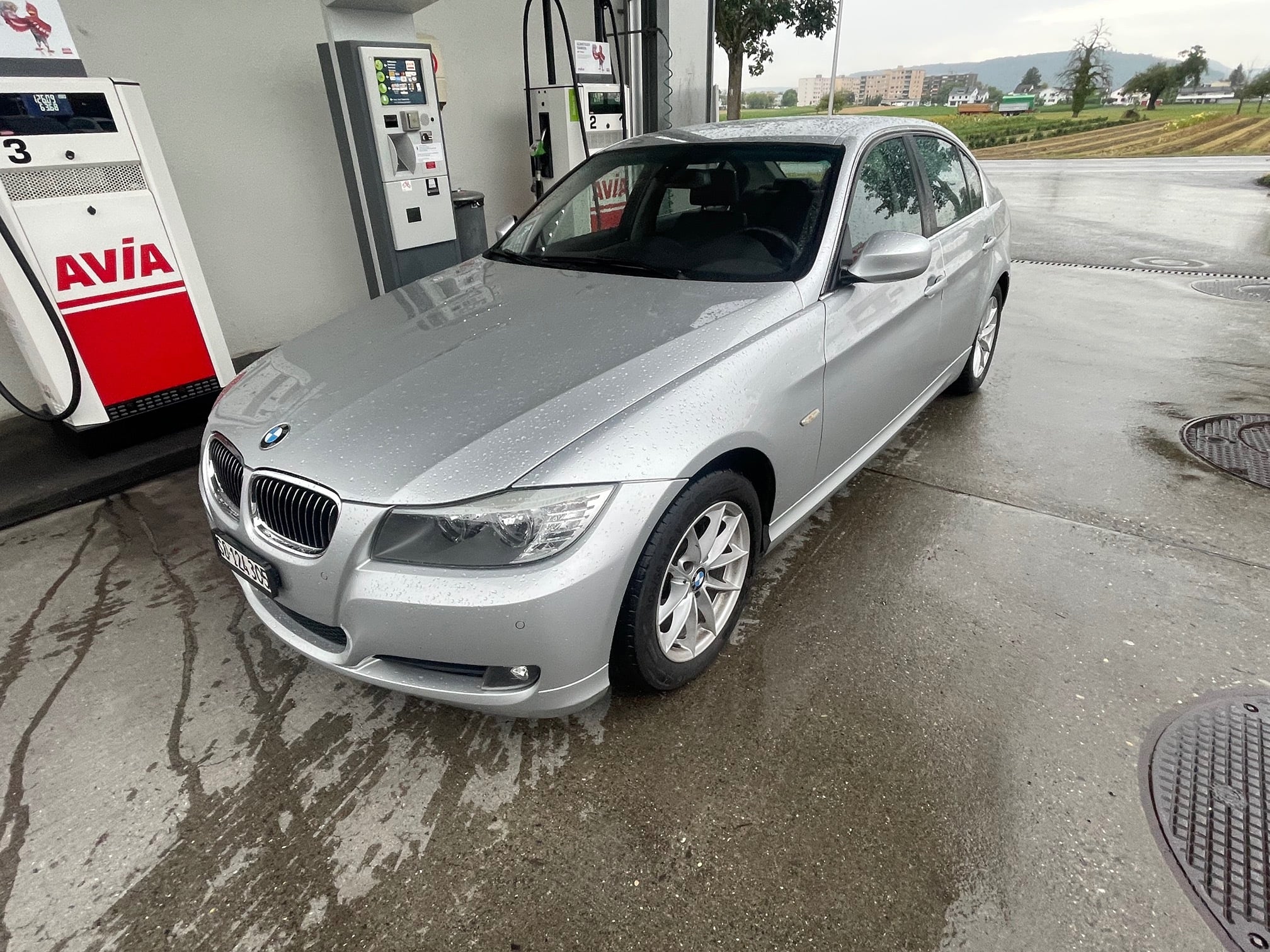 BMW 325i 2011