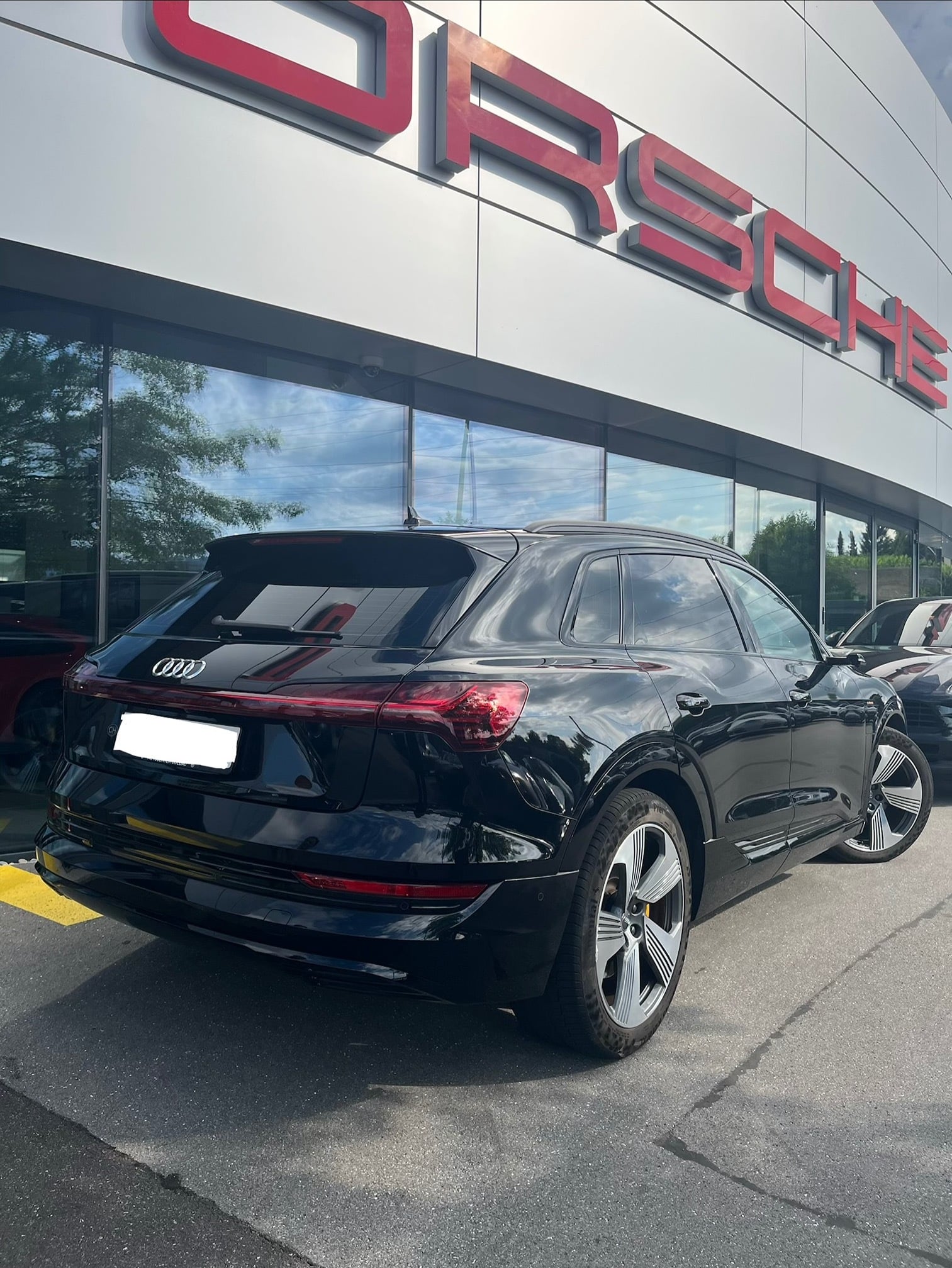 Audi e-tron 55 qu 2019