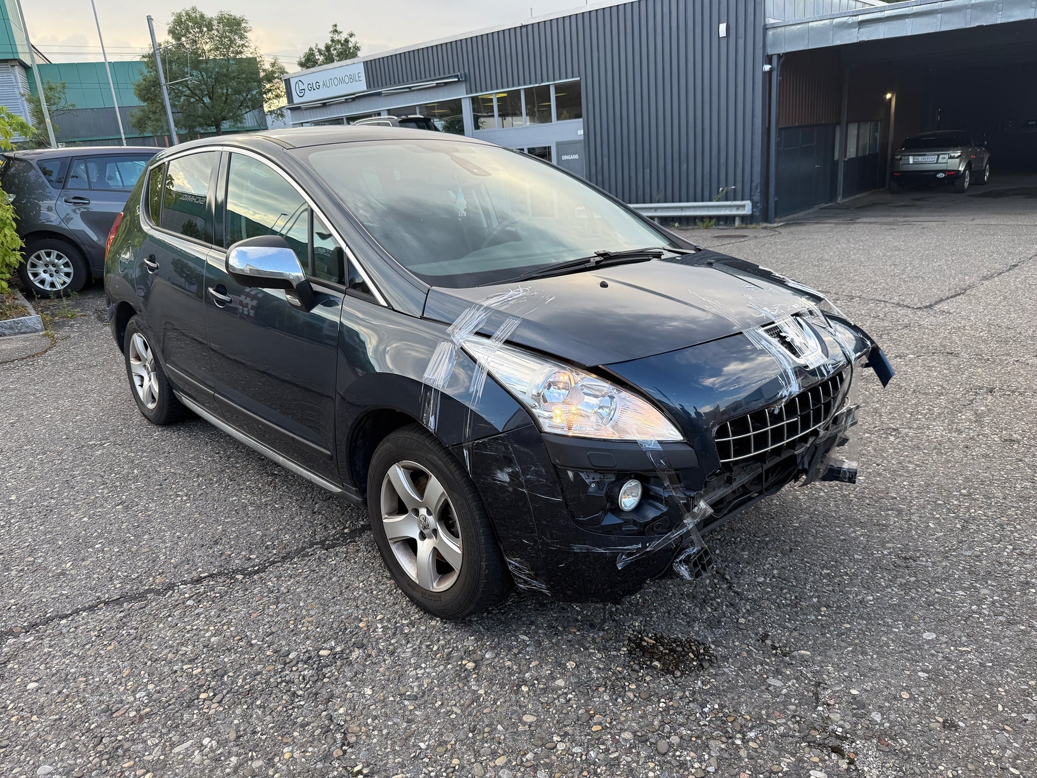 Peugeot 3008 1.6i Turbo 2012