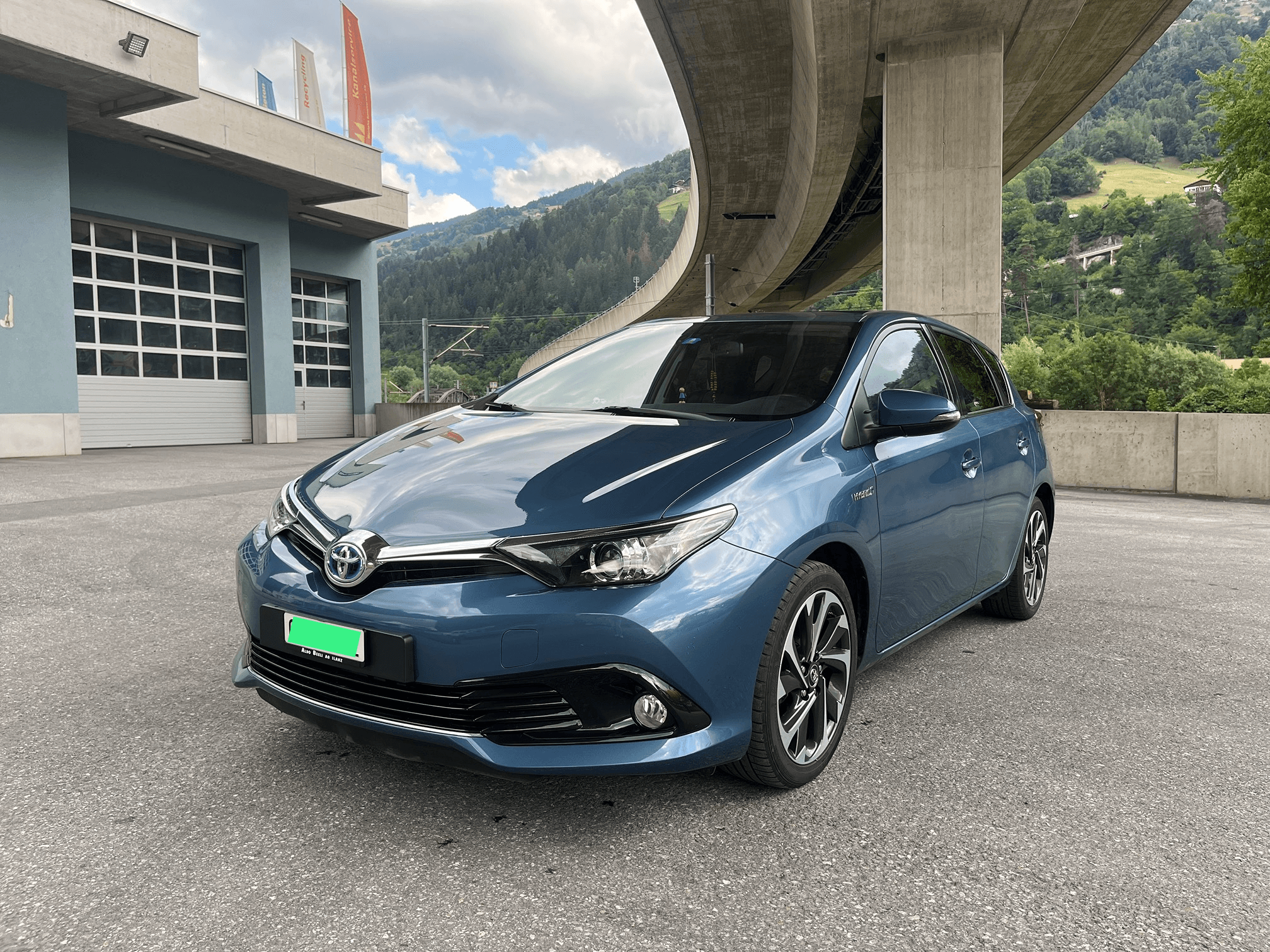Toyota Auris HSD 2015