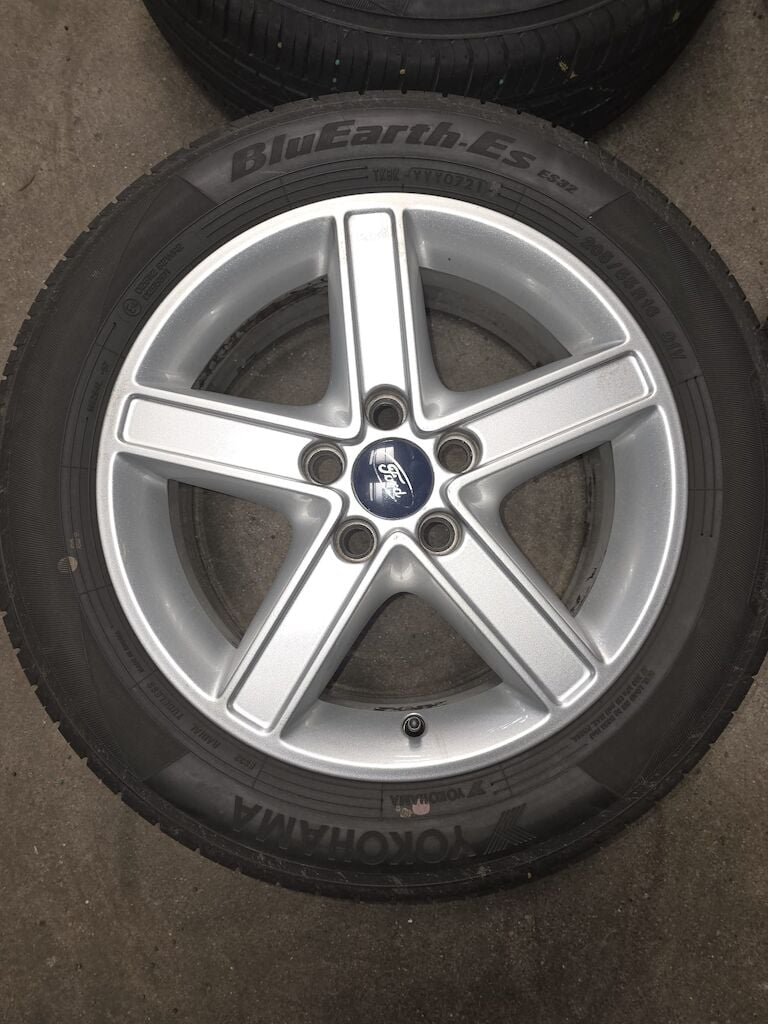 Ford Ford Focus 1.8i Benzin Trend 2006