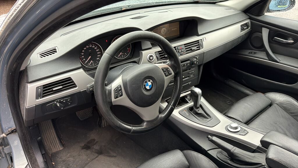 BMW 330i Touring 2006