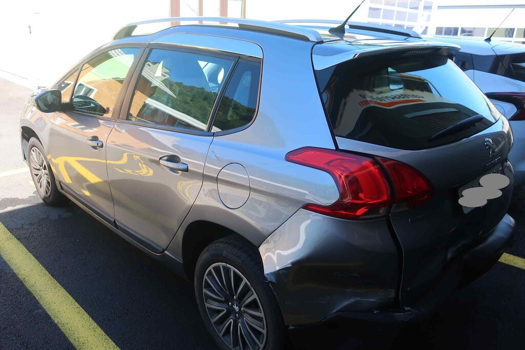 Peugeot 2008 1.2 PURETECH ALLURE 2016
