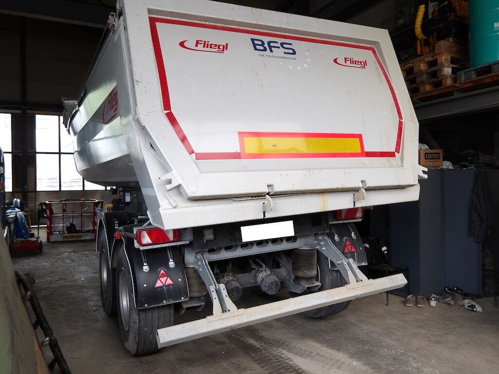 Fliegl ZHKS 330 semi-remorque 2024