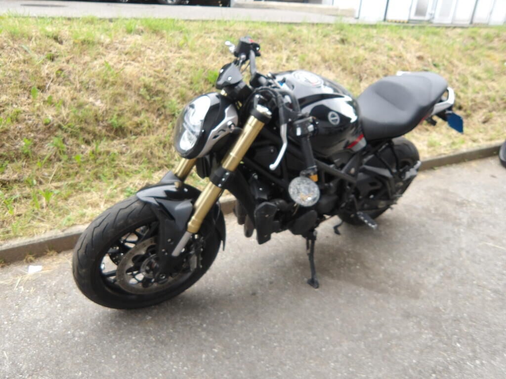 BENELLI 752 S 2023