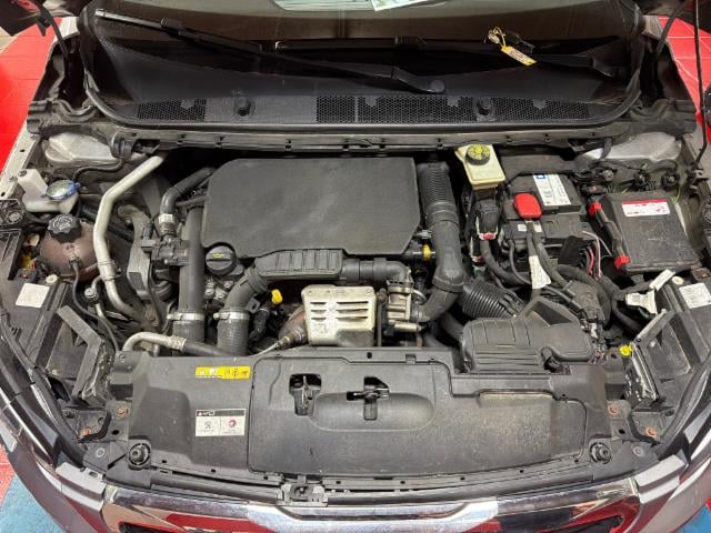 Peugeot 308 1.2i 2014