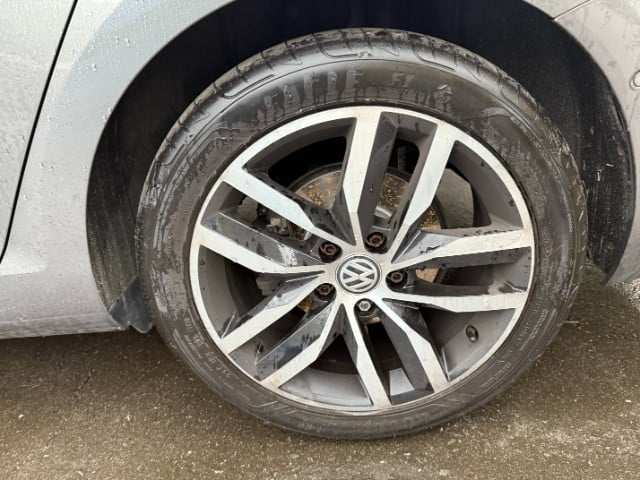 Volkswagen Golf VII Variant 2.0 TDI Highline DSG 2014