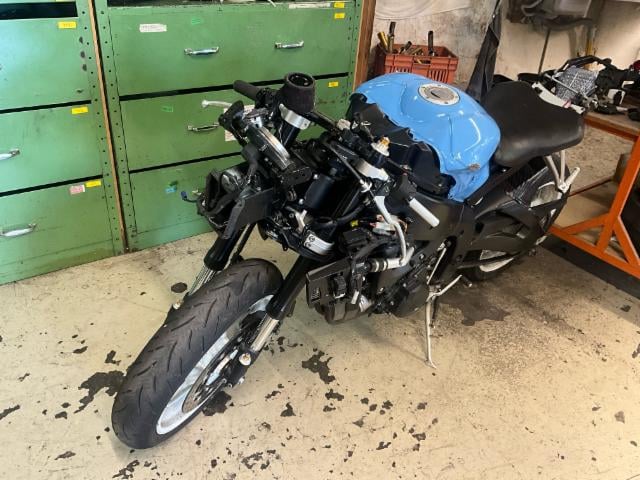 Yamaha YZF R6 RJ1 2007