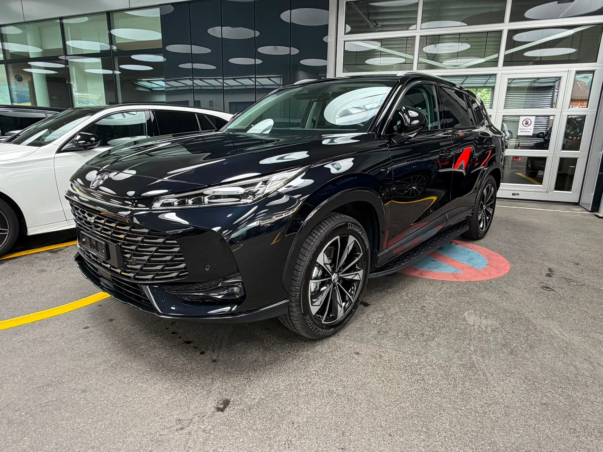 MG HS Plug-in Hybrid 2025