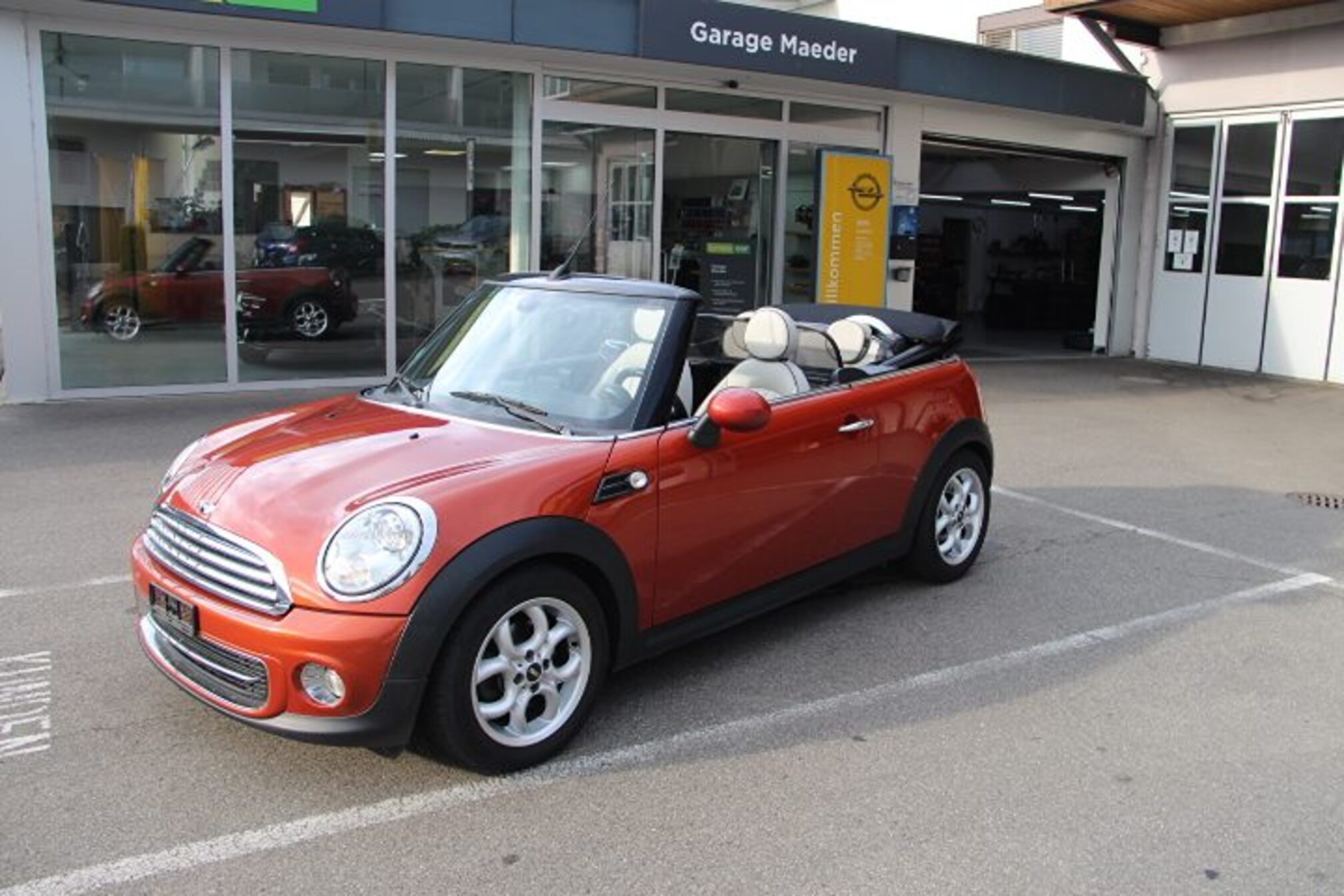MINI Cooper Cabrio 2011