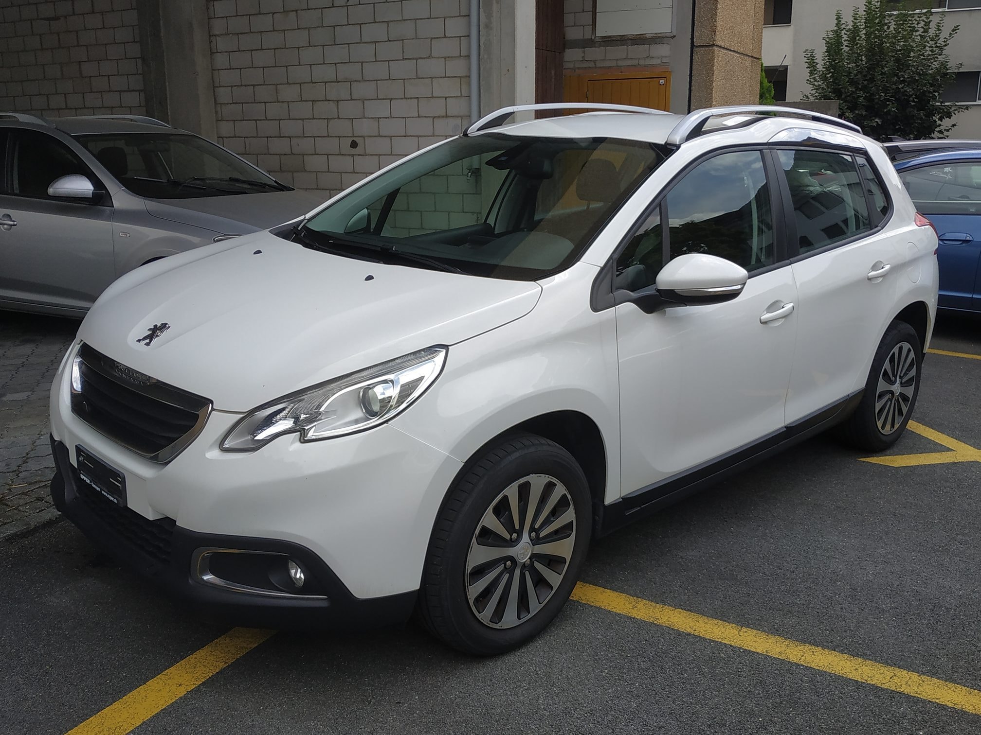 Peugeot 2008 1.6HDi SST 2015