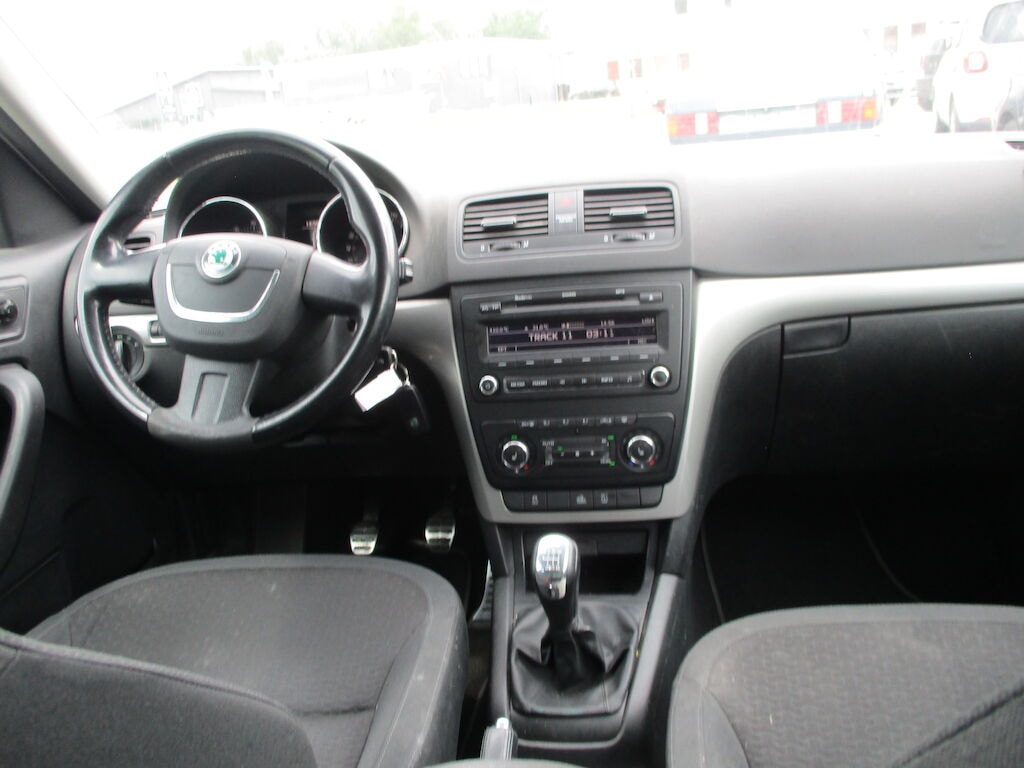 SKODA YETI 1.8 TSI 4X4 YETI 1.8 TSI 4X4 2010