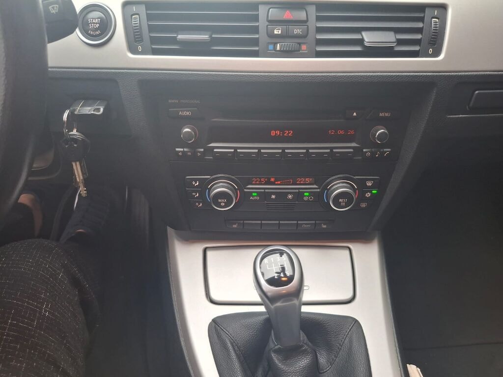 BMW 318d 2008