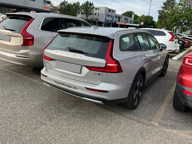 Volvo V60 Cross Country 2.0 B4 Plus AWD 2023