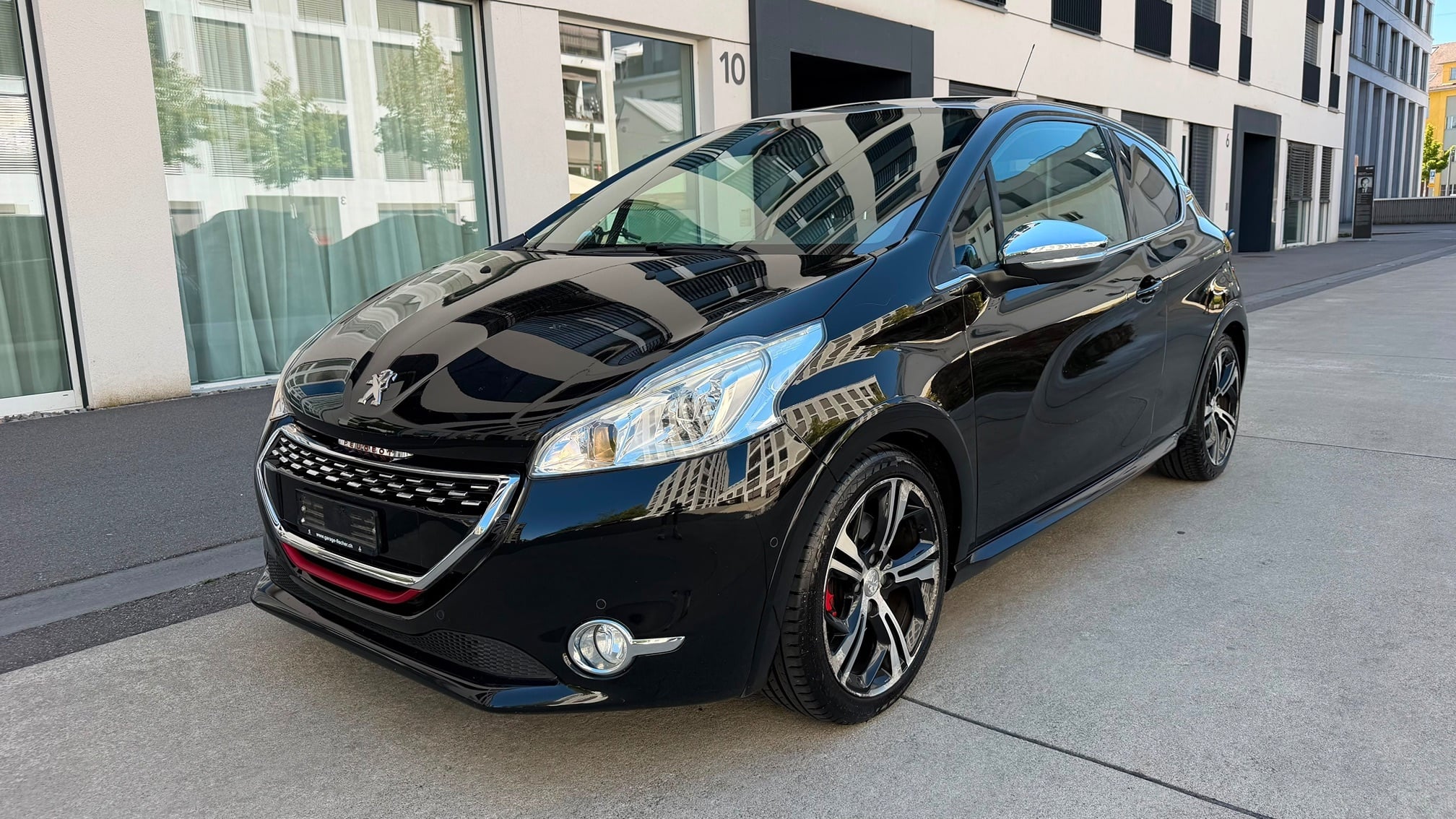 Peugeot 208 1.6 Turbo 2014
