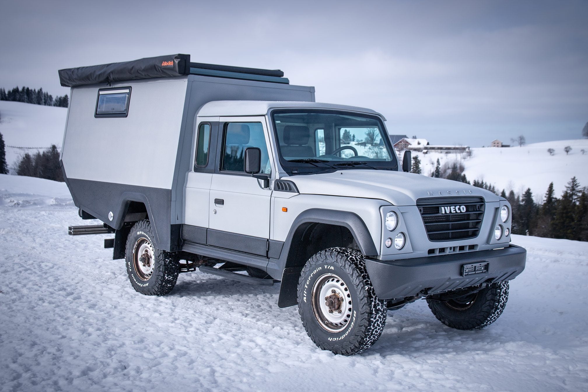 IVECO 25S18 Massif 2010
