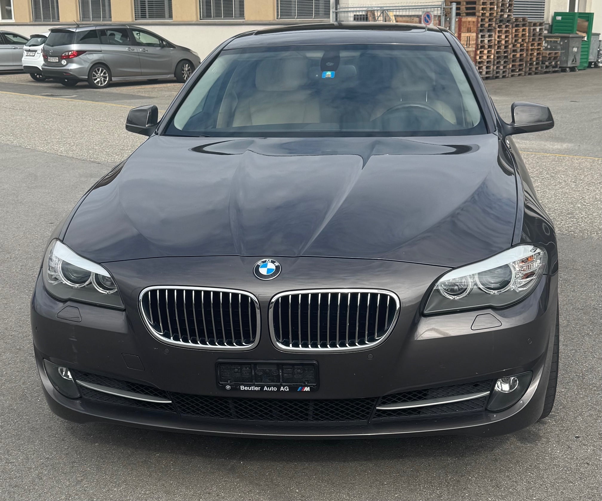 BMW 528i 2011