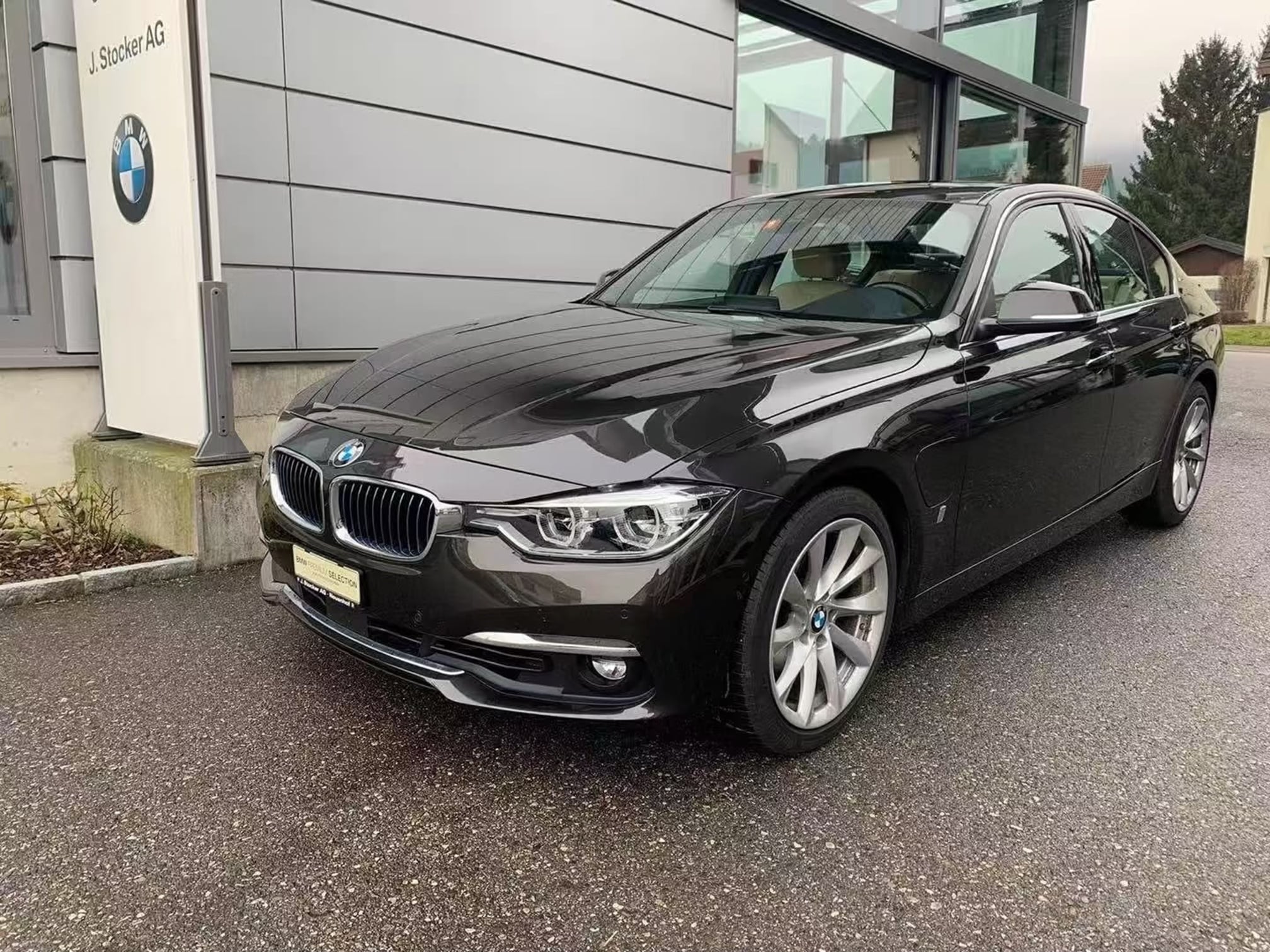 BMW 330e 2017