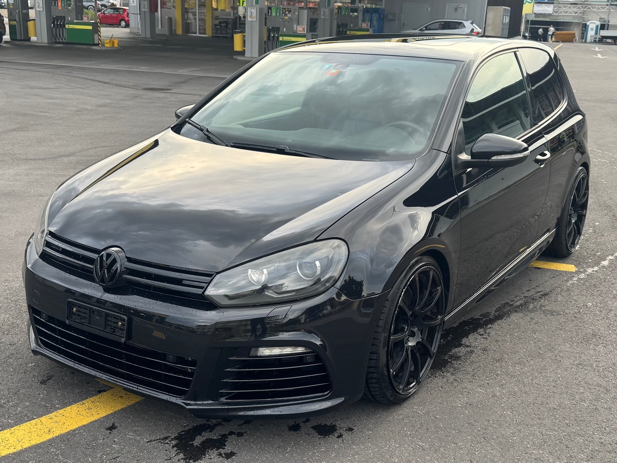 Volkswagen Golf R 2011