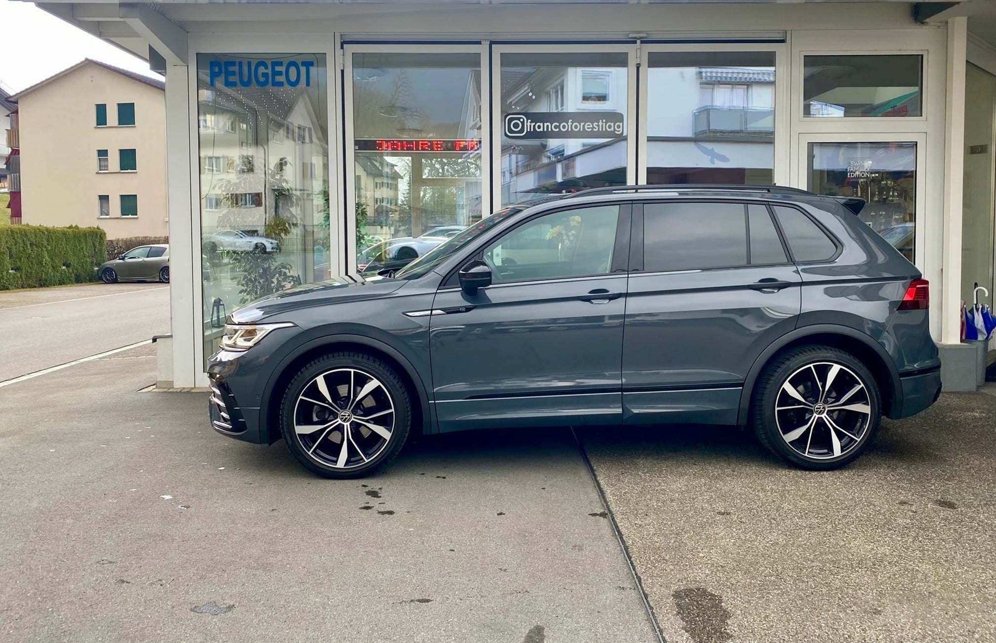 Volkswagen Tiguan 2.0 TDI SCR R-Line 4Motion DSG 2023