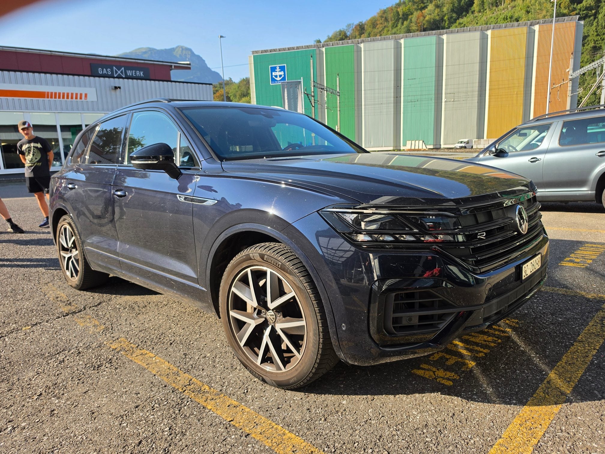 Volkswagen Touareg R 2022