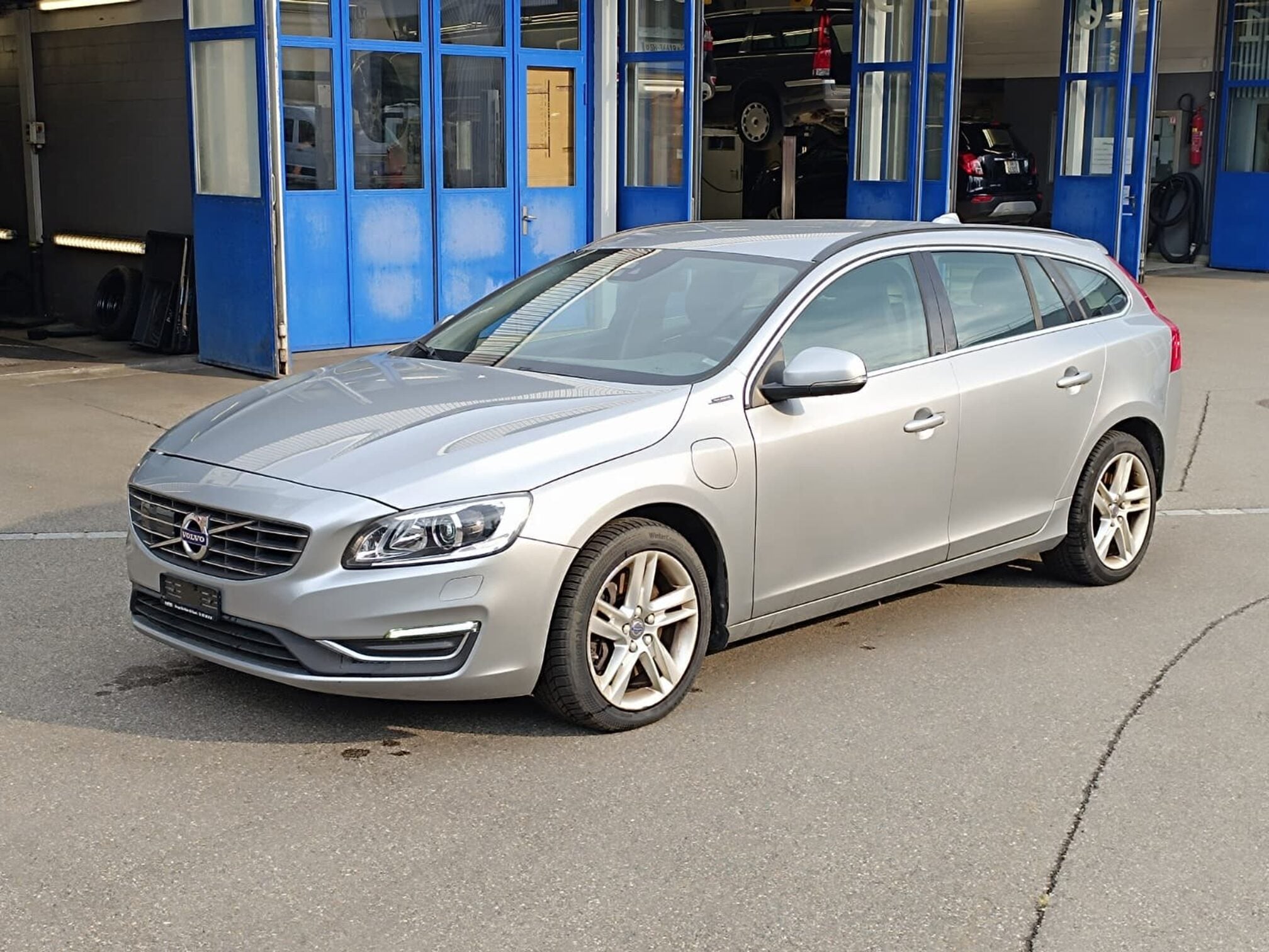 Volvo V60 Twin Engine 2015